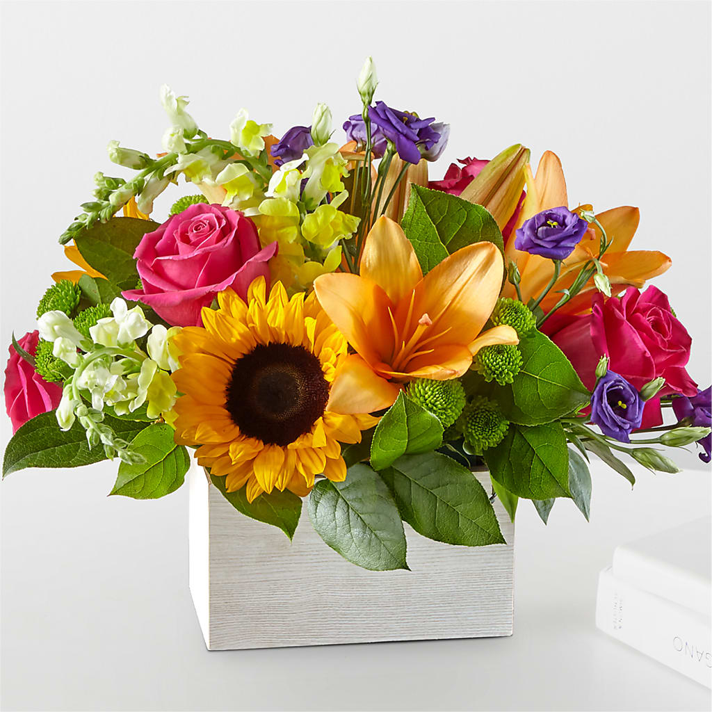 Best Day Box Bouquet – Green Leaf, West Springfield MA
