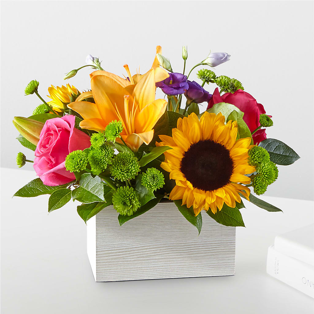 Best Day Box Bouquet – Green Leaf, West Springfield MA