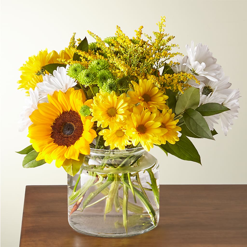 Hello Sunshine Bouquet – Green Leaf, West Springfield MA