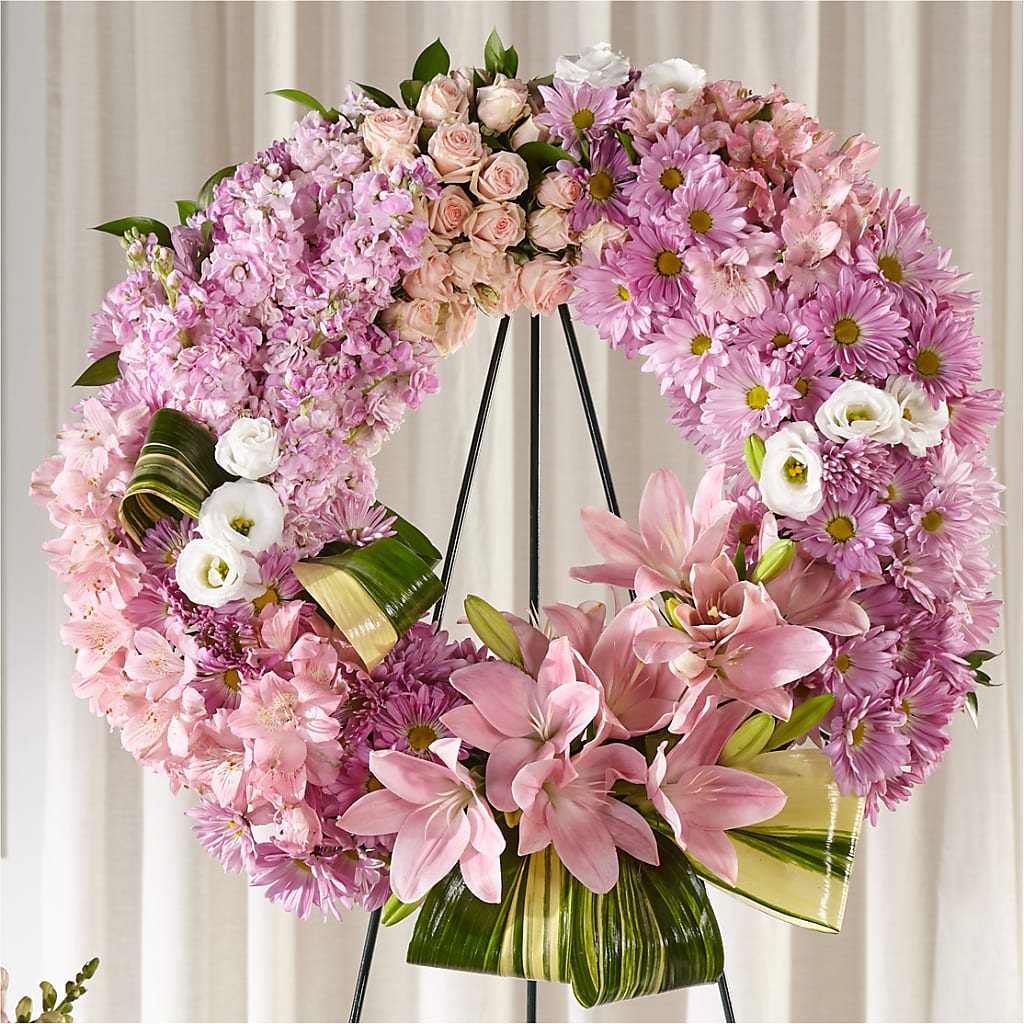 Gift of Warmth Wreath – Green Leaf, West Springfield MA