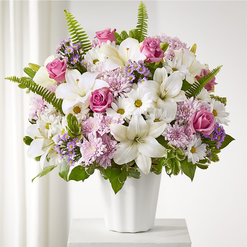 Warmest Thoughts Tabletop Basket – Green Leaf, West Springfield MA