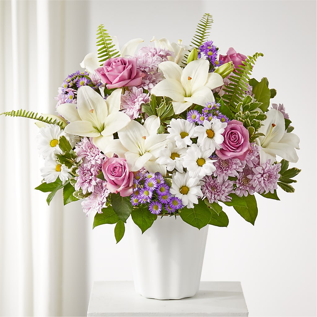 Warmest Thoughts Tabletop Basket – Green Leaf, West Springfield MA