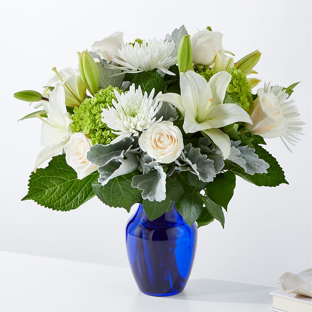 Snowy Dreams Bouquet – Green Leaf, West Springfield MA