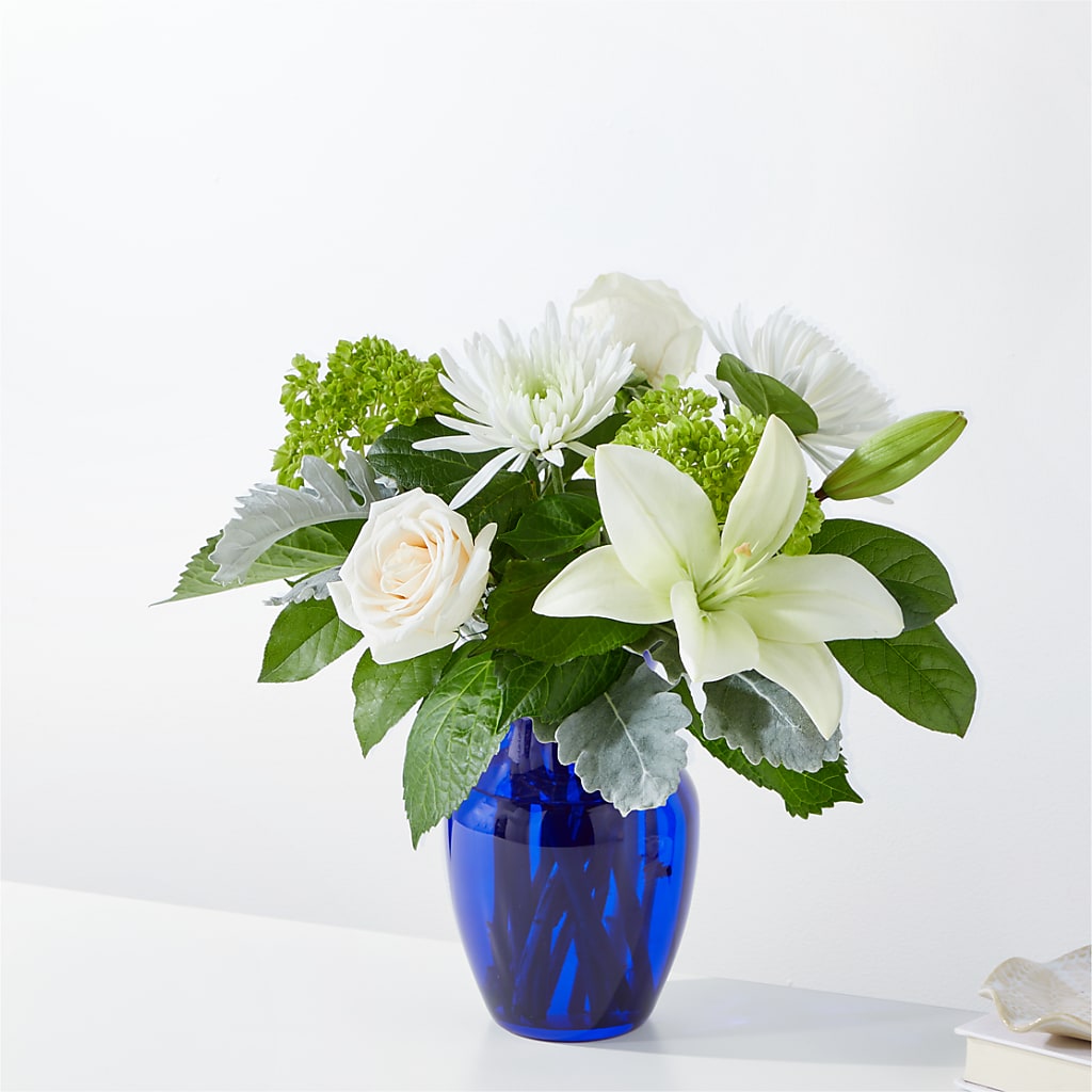 Snowy Dreams Bouquet – Green Leaf, West Springfield MA