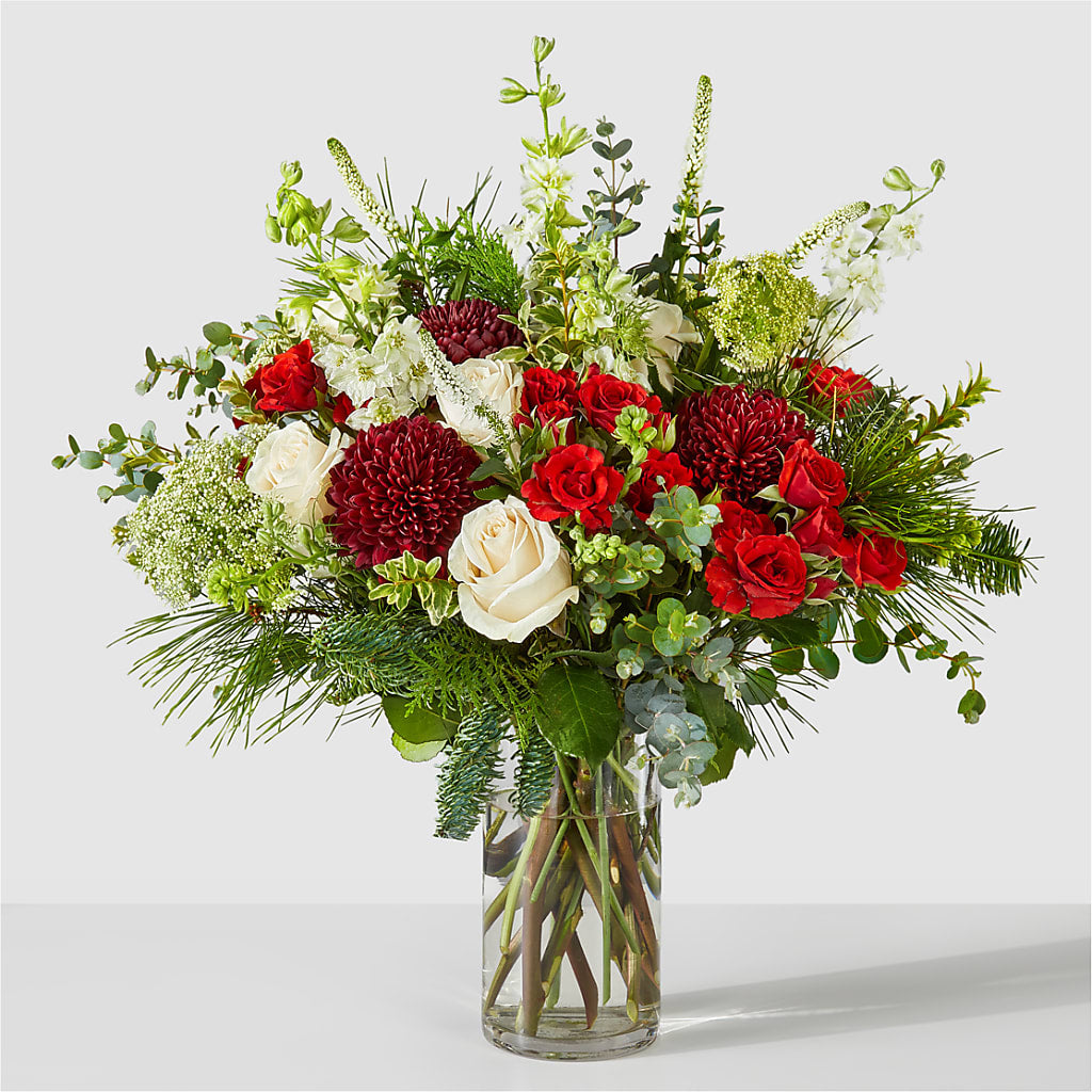 Favorite Traditions Bouquet – Green Leaf, West Springfield MA