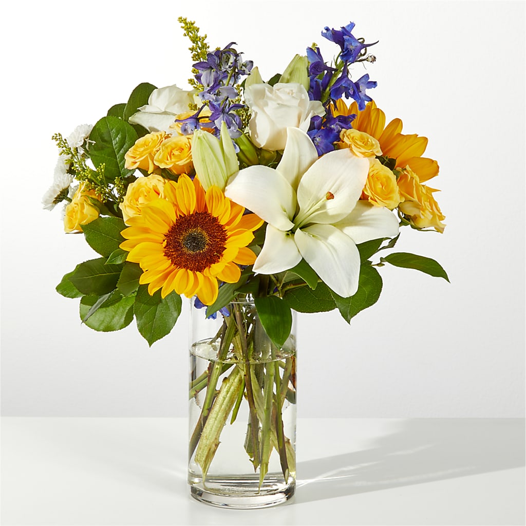 Wonderfully Sunny Bouquet – Green Leaf, West Springfield MA