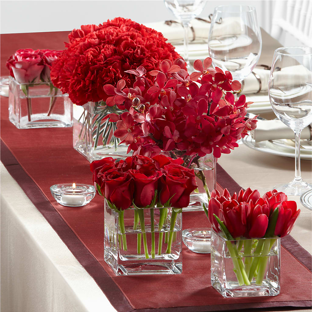 Modern Grace Centerpiece – Green Leaf, West Springfield MA