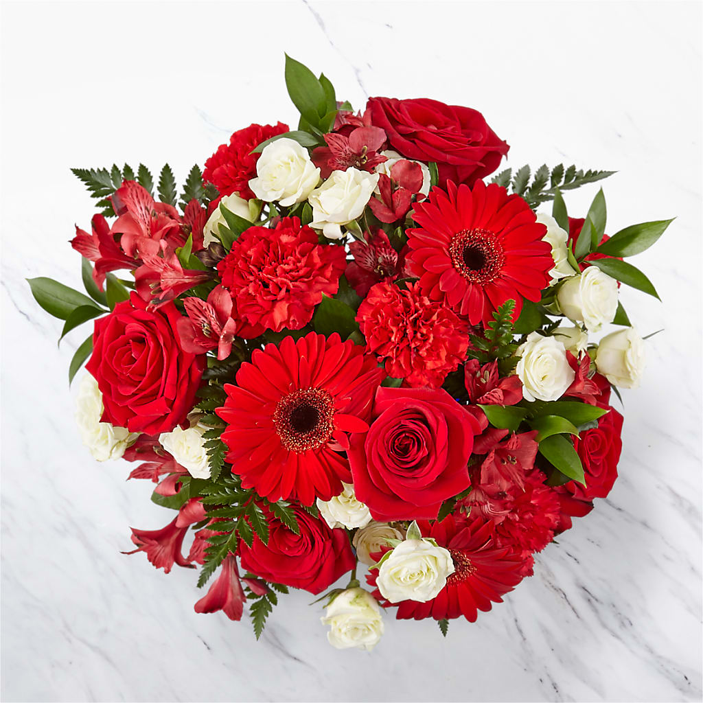 Hearts Embrace Bouquet –  Green Leaf, West Springfield MA