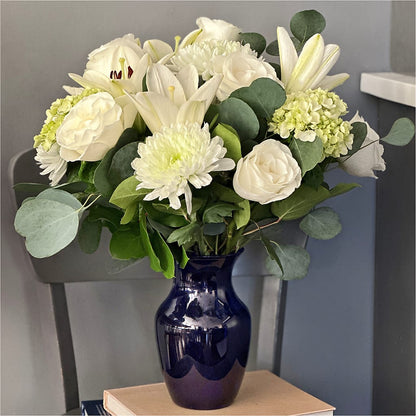 Snowy Dreams Bouquet –  Green Leaf, West Springfield MA