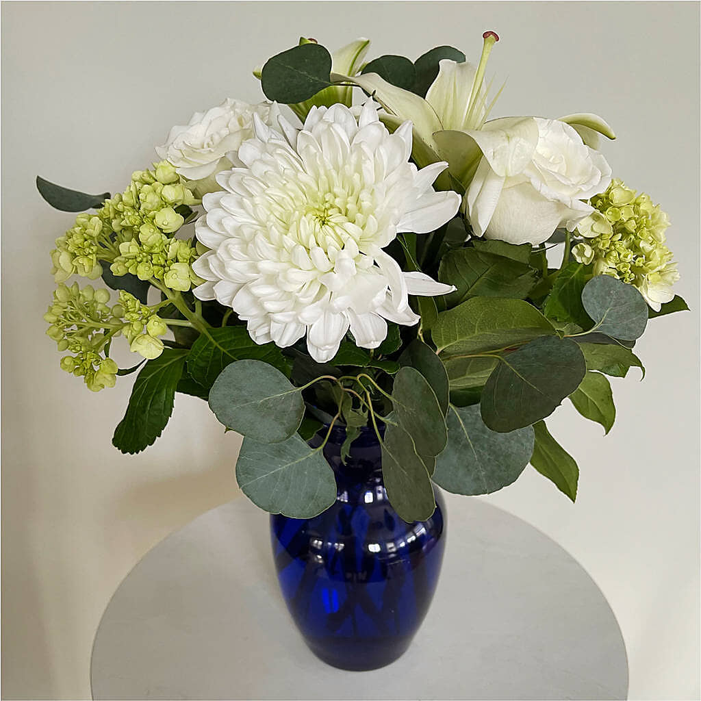 Snowy Dreams Bouquet –  Green Leaf, West Springfield MA