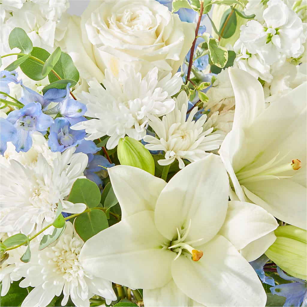 Peace of Mind Bouquet –  Green Leaf, West Springfield MA